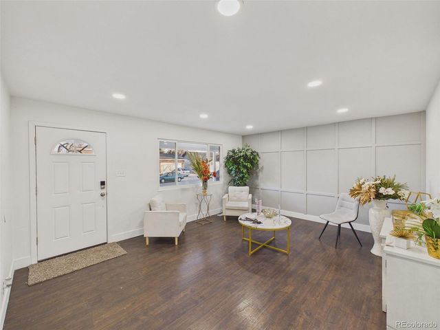 5519 Chandler Court, Denver, CO 80239