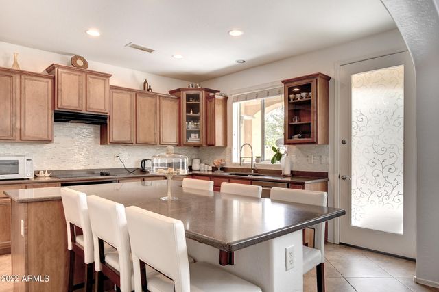 1120 N CROSSCREEK Drive, Chandler, AZ 85225