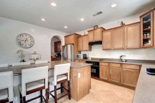 1120 N CROSSCREEK Drive, Chandler, AZ 85225