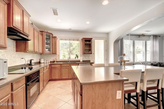 1120 N CROSSCREEK Drive, Chandler, AZ 85225