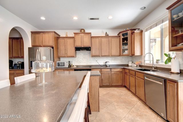 1120 N CROSSCREEK Drive, Chandler, AZ 85225