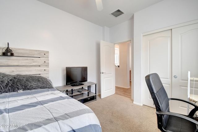 1120 N CROSSCREEK Drive, Chandler, AZ 85225