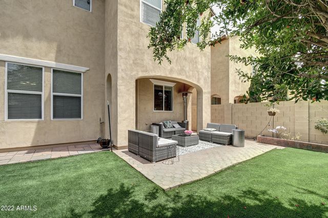 1120 N CROSSCREEK Drive, Chandler, AZ 85225