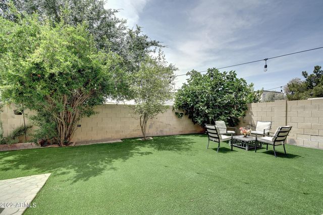 1120 N CROSSCREEK Drive, Chandler, AZ 85225