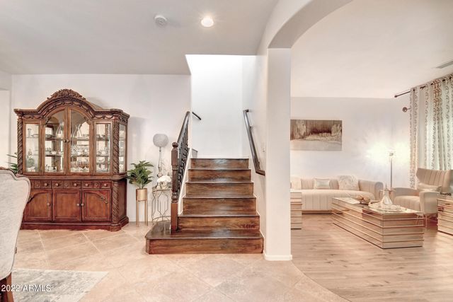1120 N CROSSCREEK Drive, Chandler, AZ 85225