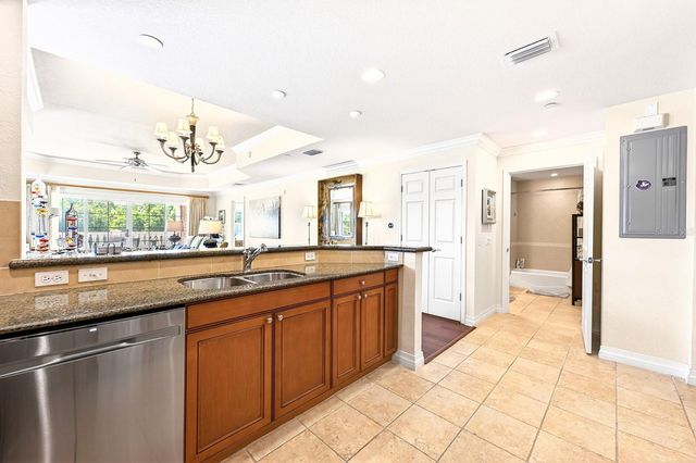 7612 CABANA COURT 201, Reunion, FL 34747