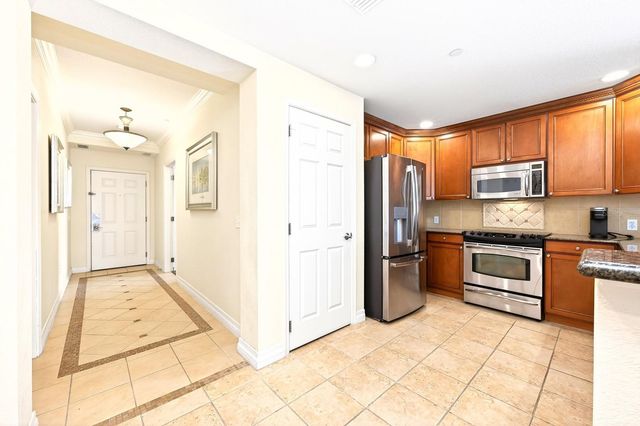 7612 CABANA COURT 201, Reunion, FL 34747