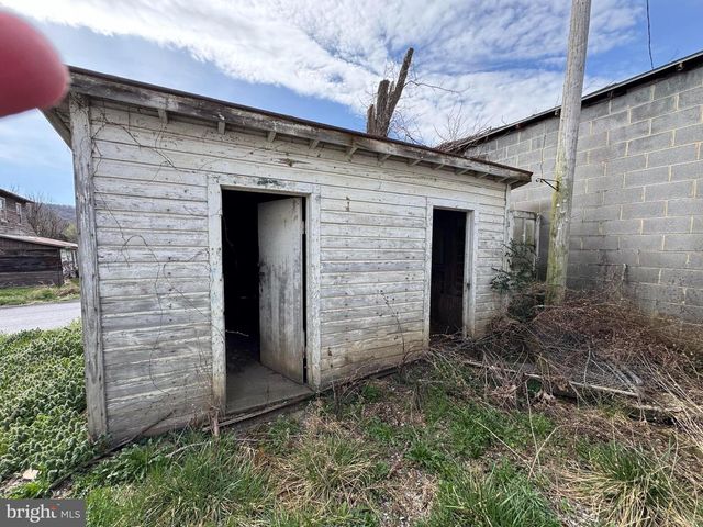 5310 STONEWALL JACKSON HWY, Front Royal, VA 22630