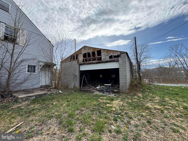 5310 STONEWALL JACKSON HWY, Front Royal, VA 22630