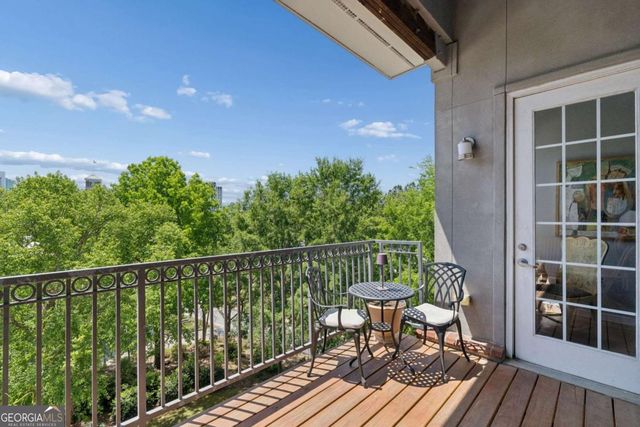 680 Greenwood Avenue NE 404, Atlanta, GA 30306