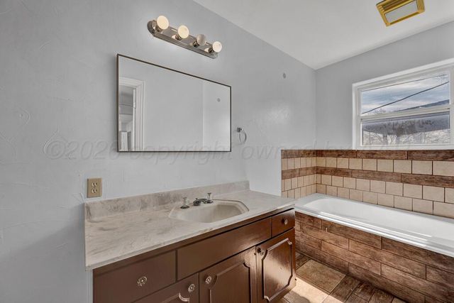 2609 S MIRROR Street, Amarillo, TX 79103