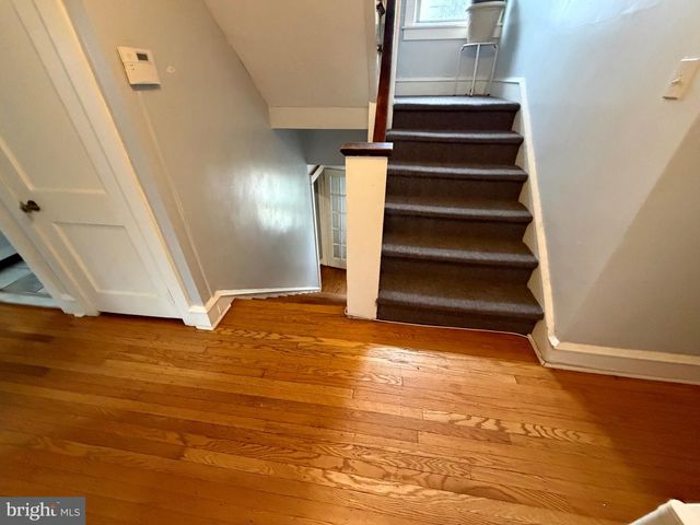 3 GOLF RD, Darby, PA 19023
