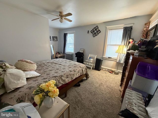 3 GOLF RD, Darby, PA 19023