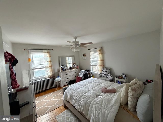 3 GOLF RD, Darby, PA 19023