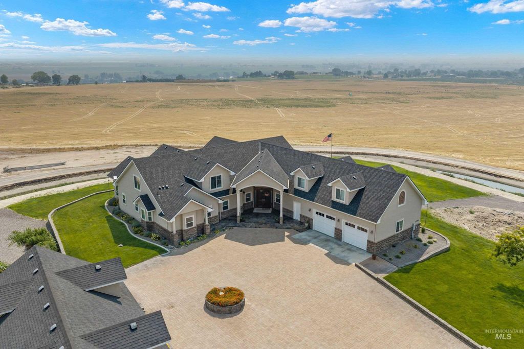 23250 Graphic Ln, Wilder, ID 83676 photo 3