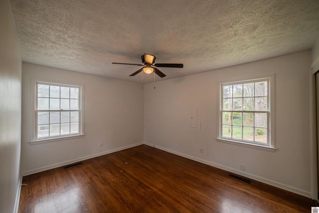 1330 Friedman Lane, Paducah, KY 42001