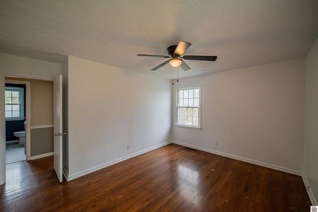 1330 Friedman Lane, Paducah, KY 42001
