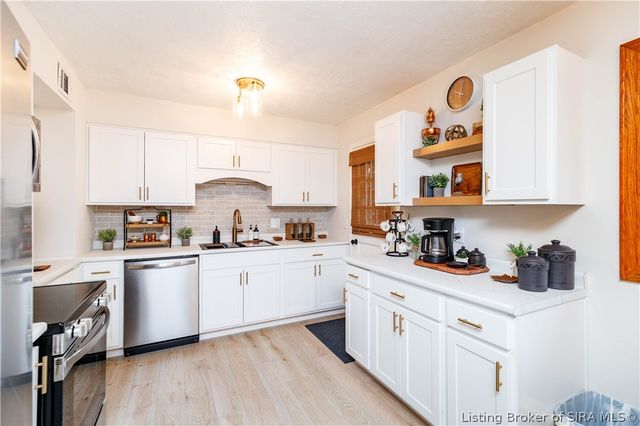 2321 Bishop Road, Jeffersonville, IN 47130