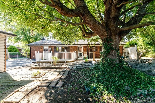 2321 Bishop Road, Jeffersonville, IN 47130