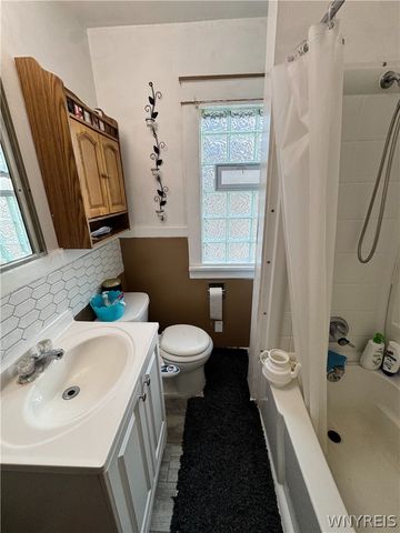 24 Rano Street, Buffalo, NY 14207