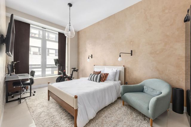 111 Fulton St Apt 806, New York City, NY 10038