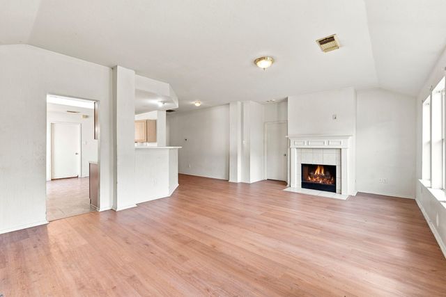 822 N Vista Drive, Houston, TX 77073