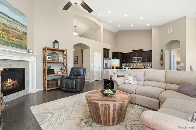 2124 Longfin Court, Windsor, CO 80550
