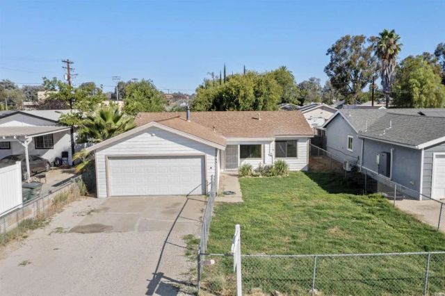 945 E Street, Ramona, CA 92065