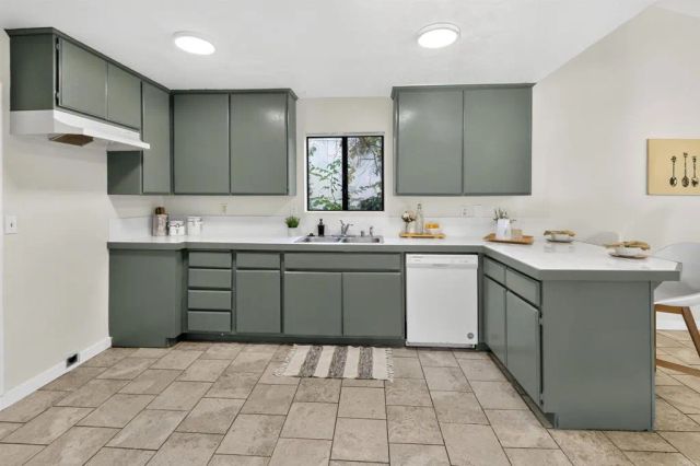 945 E Street, Ramona, CA 92065