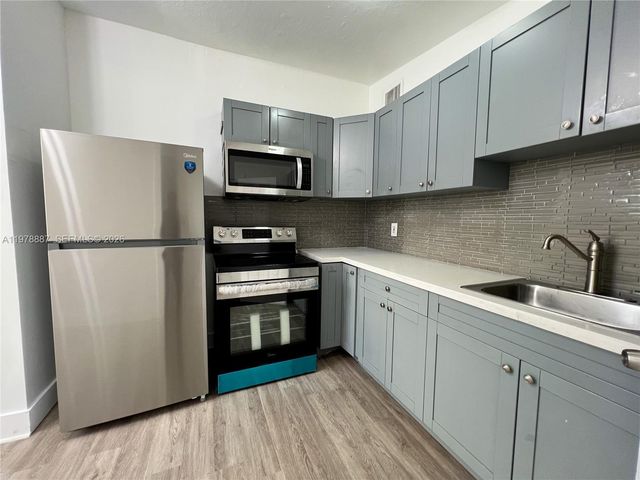 10090 W Fern Street, Miami, FL 33157