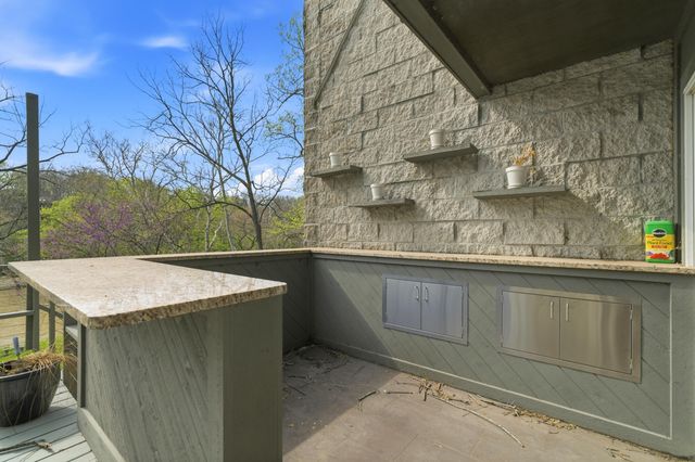 7985 Riverside Drive, Dublin, OH 43016