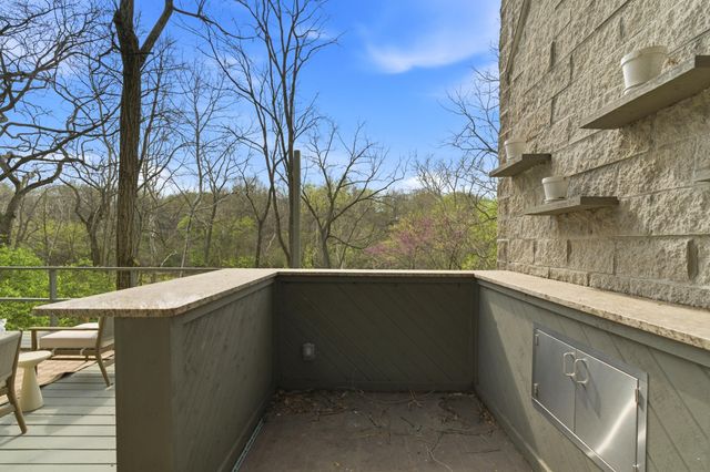 7985 Riverside Drive, Dublin, OH 43016