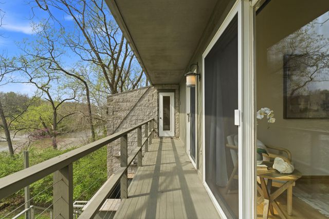 7985 Riverside Drive, Dublin, OH 43016