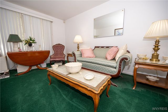 20 Brookville Drive, Tonawanda, NY 14150