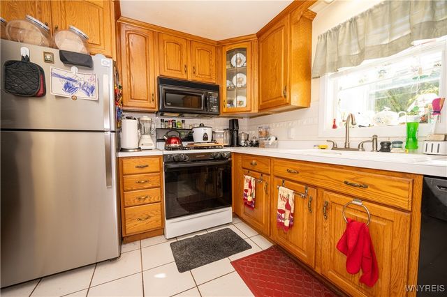 20 Brookville Drive, Tonawanda, NY 14150