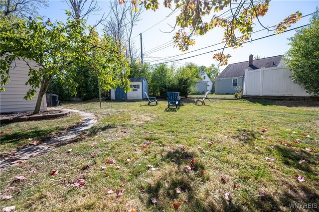 20 Brookville Drive, Tonawanda, NY 14150