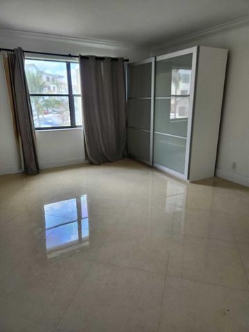 9355 SW 8th Street 222, Boca Raton, FL 33428