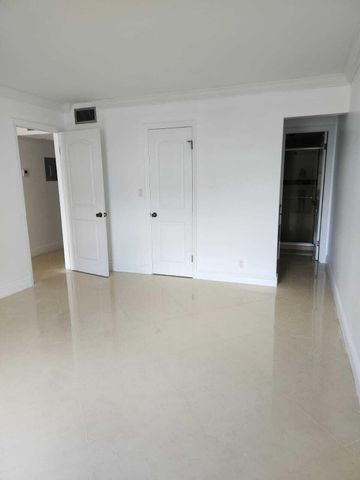 9355 SW 8th Street 222, Boca Raton, FL 33428