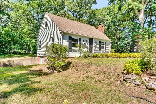 11 Sunset Avenue, Coventry, RI 02816