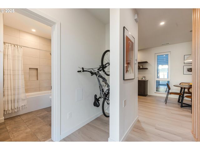 5484 Se Boise St, Portland, OR 97206