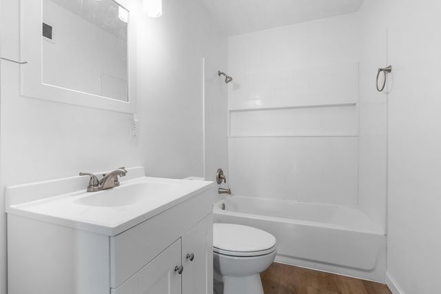 99 Eldredge Street, Battle Creek, MI 49037