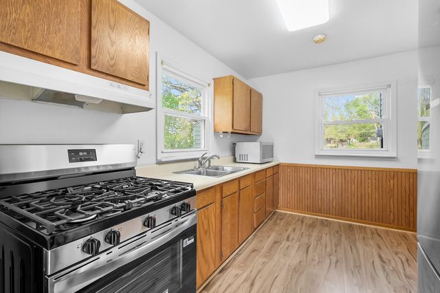 99 Eldredge Street, Battle Creek, MI 49037