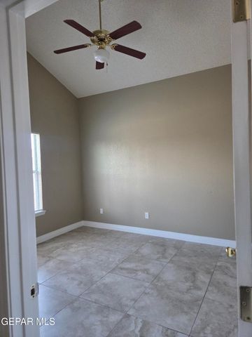 505 VON BARGEN Drive, Horizon City, TX 79928