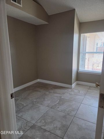 505 VON BARGEN Drive, Horizon City, TX 79928