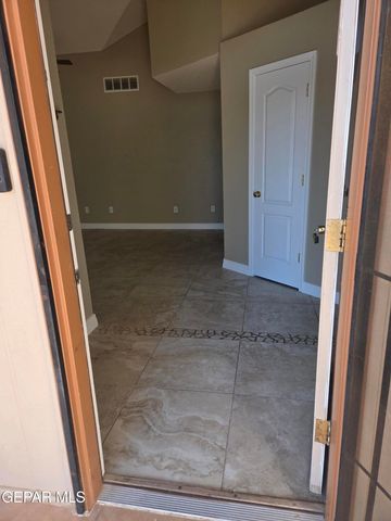 505 VON BARGEN Drive, Horizon City, TX 79928