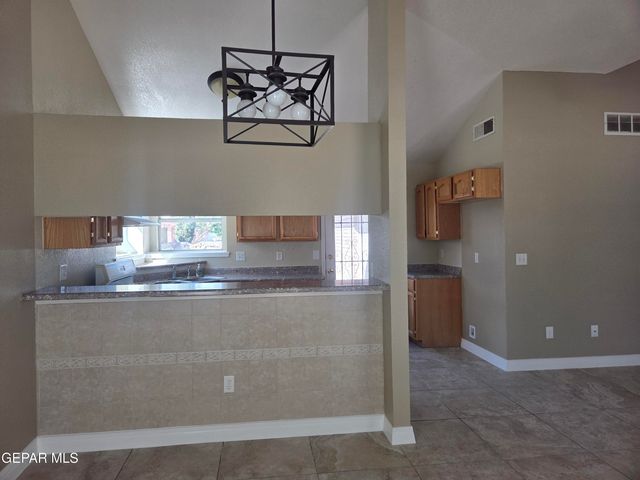 505 VON BARGEN Drive, Horizon City, TX 79928
