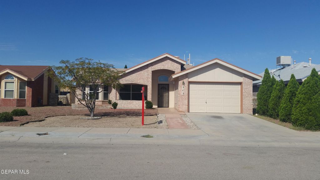 505 VON BARGEN Drive, Horizon City, TX 79928