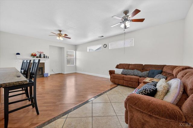 795 Northstar Drive, Hanford, CA 93230