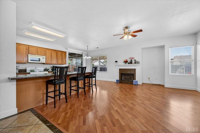 795 Northstar Drive, Hanford, CA 93230