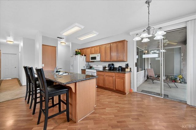 795 Northstar Drive, Hanford, CA 93230